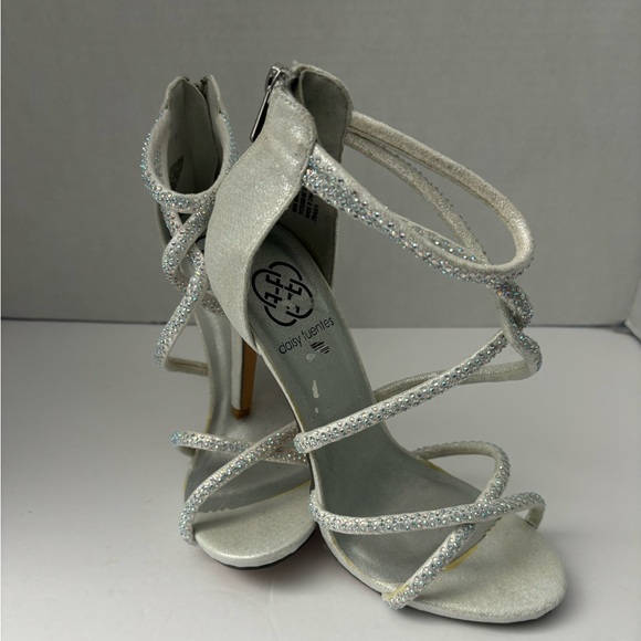 Daisy Fuentes Silver Rhinestone Strappy High Heels Women's Shoes Size 7M - Picture 1 of 9